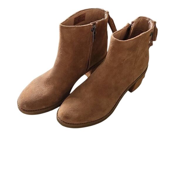 UGG Women's Size 7 Camel Suede Lace Back Side Zip Heeled Ankle Booties - Picture 3 of 9